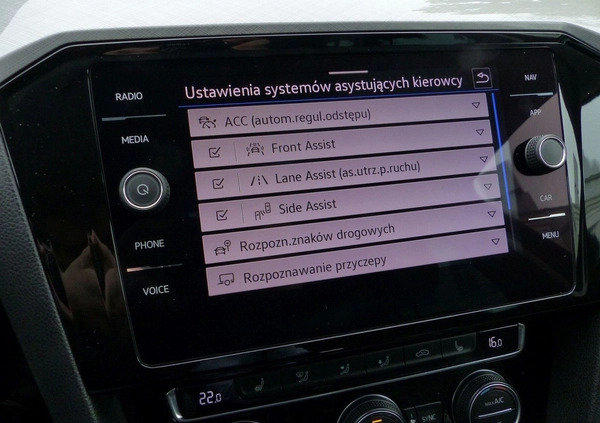 Volkswagen Passat cena 102900 przebieg: 59000, rok produkcji 2019 z Pasłęk małe 379